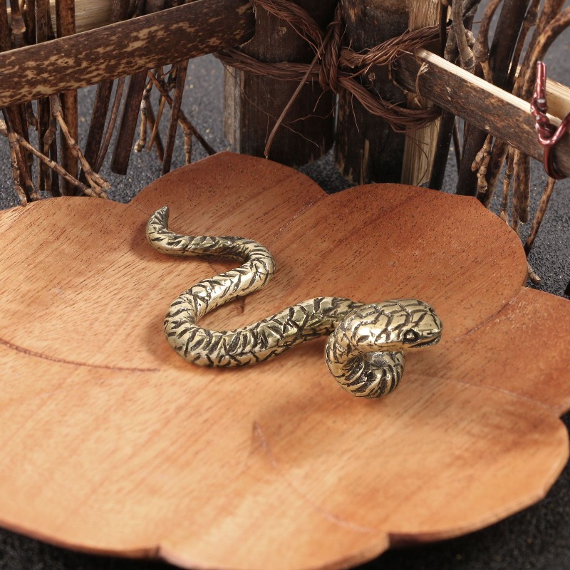1 PC Solid Brass Carved Cobra  – Vintage Collectible Christmas Ornaments recenzja i cena