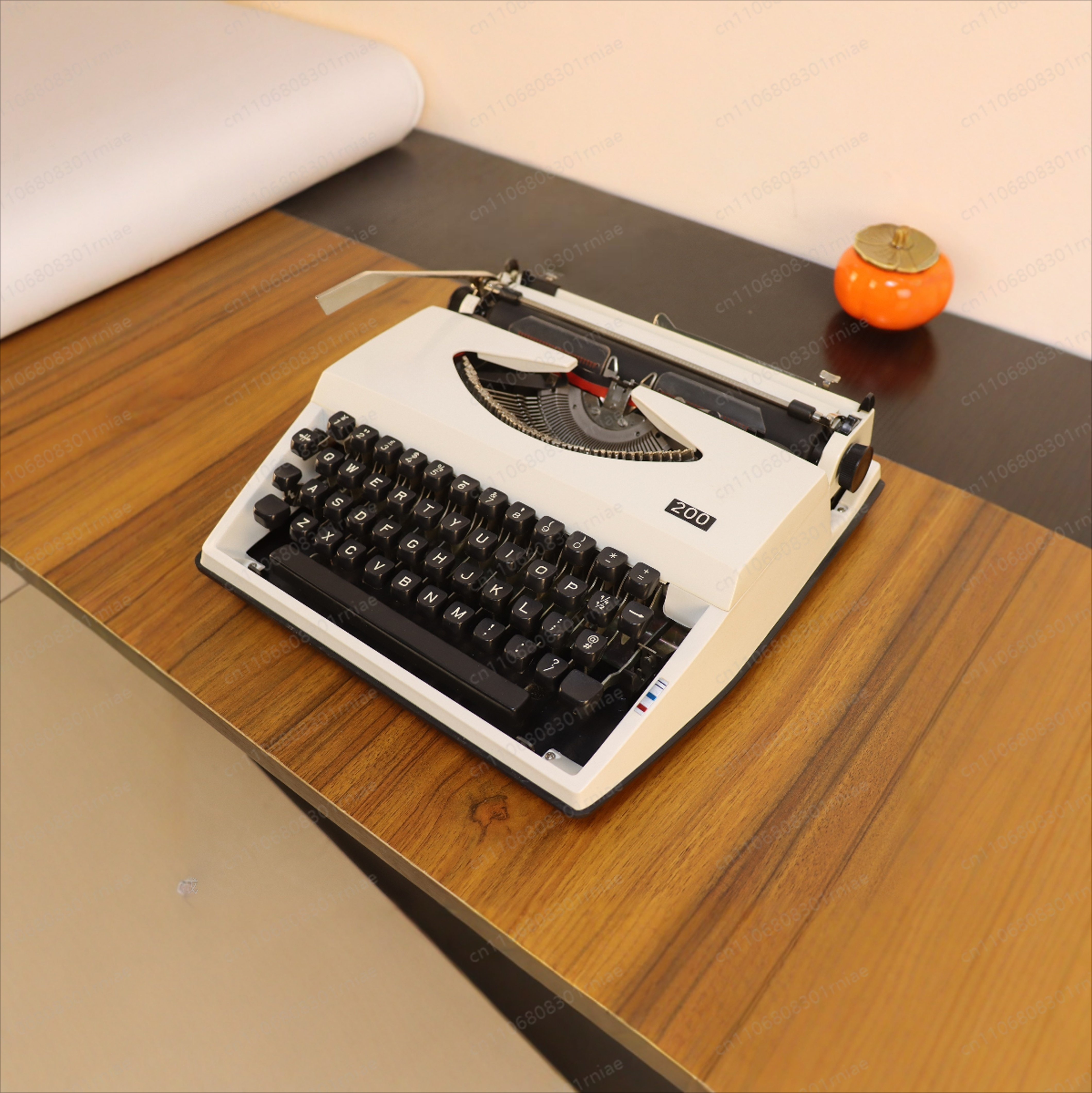 Vintage typewriter English mac – Vintage Things Collection recenzja i cena